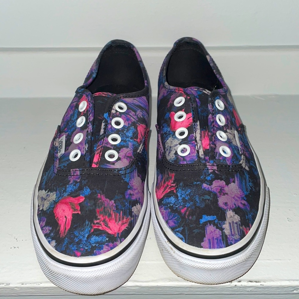 Floral vans size 7 woman’s.